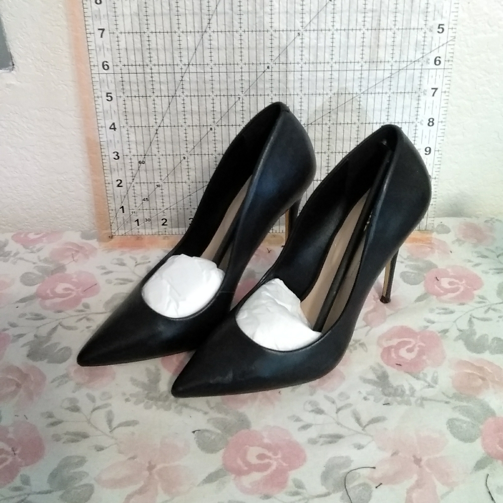 Black high heels, size 6 used like new